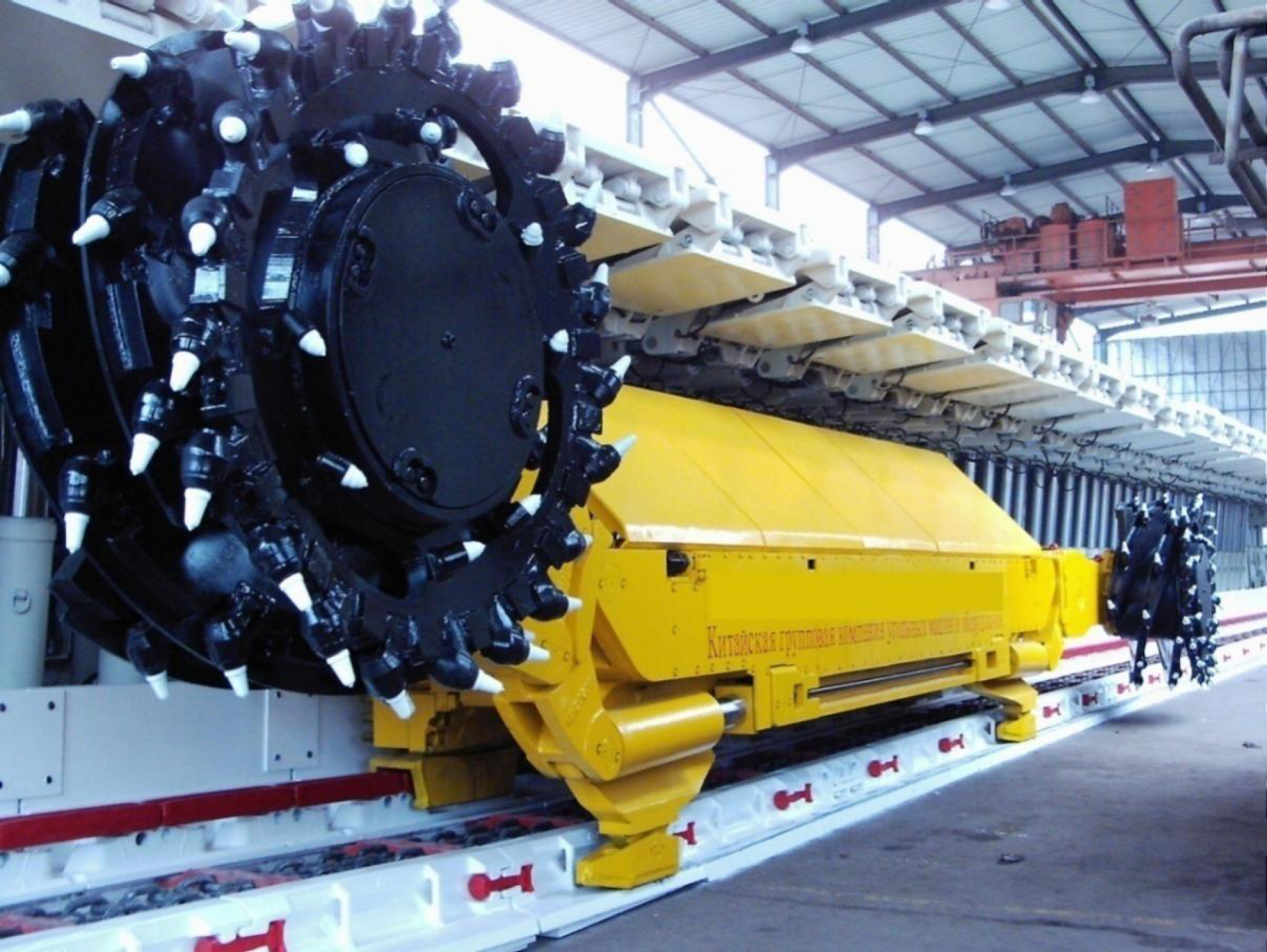 MG650/1710-WD系列交流電牽引采煤機